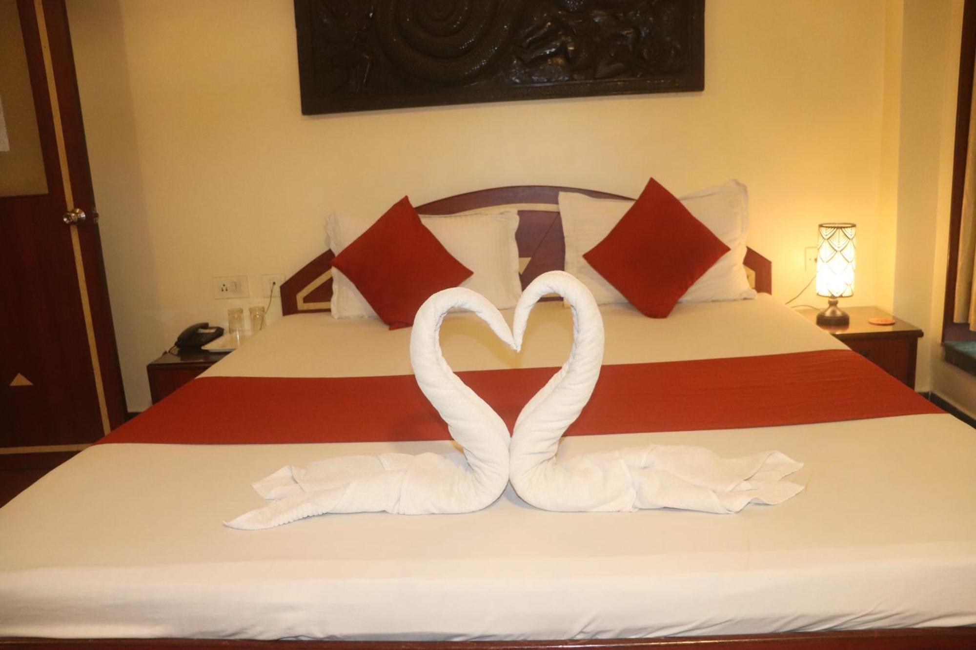 Shivangan Hotel And Banquet 加尔各答 外观 照片