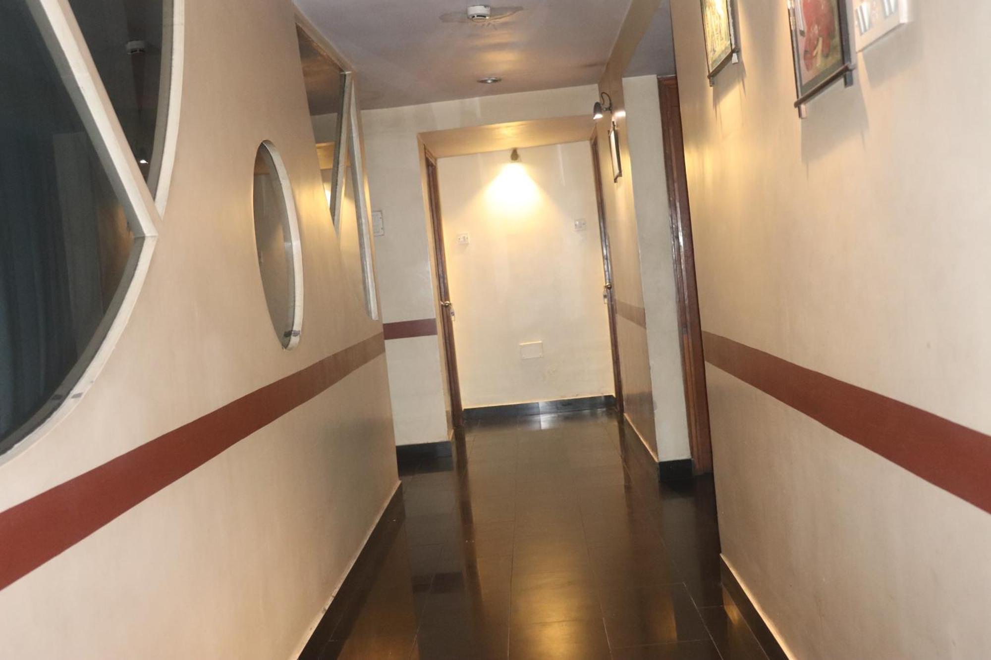 Shivangan Hotel And Banquet 加尔各答 外观 照片